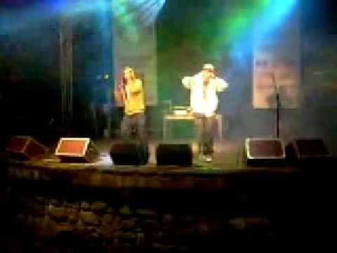 Video LiL Seint and Gatto(Live)