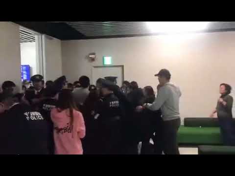 班机延迟175中国游客大闹日本机场(视频)