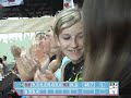 English Translation below.Eine Sportreportage über den Tanzsport der 38. EM im Garde- und Showtanz mit vielen Interviews und Tanzszenen. Höhepunkte sind ein Stechen zweier Gardetanzgruppen der Junioren und der Showtanz der Senioren sowie zwei Zusammenschnitte der vielen Tanzszenen. Tanzsport auf höchstem Niveau. Die Internationale Interessengemeinschaft für Tanzsport e.V. http://www.iig-tanz.de veranstaltete im Mai 2006 in der Eskara in Essenbach, Bayern die 38. Europameisterschaft. Veranstaltender Verein waren die Power Style Dancers http://www.power-style-dancers.de unter Organisator Joachim Ladiges. Martin Kochloefl und Jürgen Liebenstein filmten die 2-tägige Veranstaltung, die aus Junioren-Turnier am Samstag (bis 15 Jahre) und Senioren-Turnier am Sonntag bestand. English Version of 