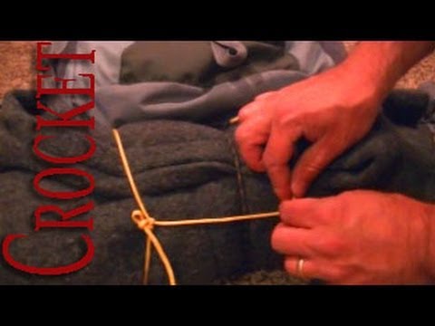 how to attach sleeping pad to backpack
