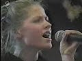 Young Avril Lavigne Singing - How Do I Live (Leann Rimes)