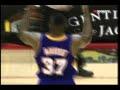 Artest, Ariza each hit late threes against former teams