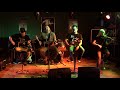 one more night - yksinäisyys