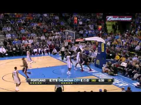 JJ Hickson dunks on the Thunder