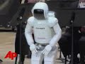 Robotic Conductor Finds His Rhythm