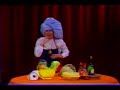 otro de los personajes de awilda. la chinita chan cle tita. aqui la vemos junto a eddie mir�