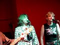 ..with the kast off kinks, singing waterloo sunset. welcome back babes...nov 19th 2006