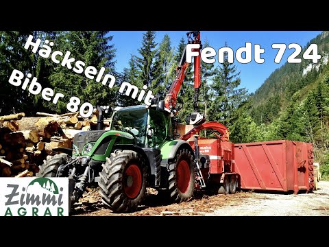 Fendt 724 SCR mit Biber 80 und Langholzspalter