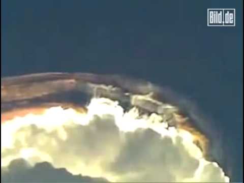 UFO cloud mystery worldwide sightings - Secret experiments Alien spaceships weather