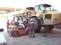 Volvo A40D cambio de neumatico