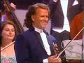 Andre-Rieu-playing-S