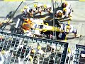 Repostaje de Fernando Alonso