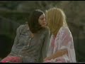 liv tyler and kate hudson kiss from dr t and the women