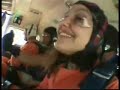 denisse y luis hacen sky diving