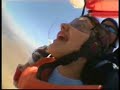denisse y luis hacen sky diving