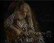 Warren-Haynes-plays-