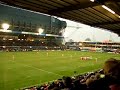 malgr� une d�faite en h cup, le stade fran�ais peut compter sur ses surpporters � domicile comme � l'ext�rieur. un nouveau chant inaugur� lors de ce d�placement a permis de constater que nous �tions l�, pour notre club, de chanter devant la stupeur des gallois. je suis fier de notre maillot rose ou bleu � fleur...
bravo au virage des dieux.