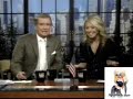 kelly ripa tells the tale of having dinner with howard stern & beth ostrosky in the hamptons.