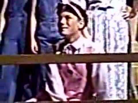 Wilbur Gets Medal - Charlotte's Web