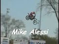 Matt Boni and Mike Alessi battle
