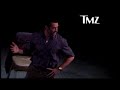 HUGH JACKMAN STOPS PLAY WHEN PHONE CALL INTERRUPTS HIM!