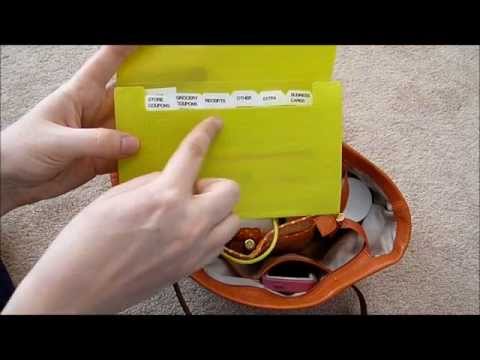 how to organize purses