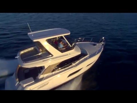 Carver Yachts C40 Command Bridge