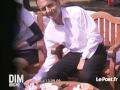 Eric Besson fait un doigt d'honneur