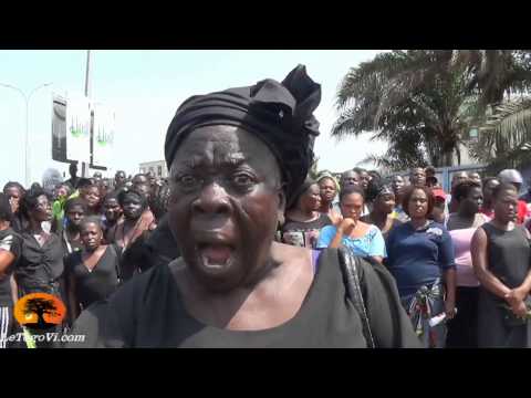 niin3sx3 - Interview de la responsable des Dames de l'Alliance Nationale pour le Changement (DNC) qui explique les raisons de leur marche.noire.