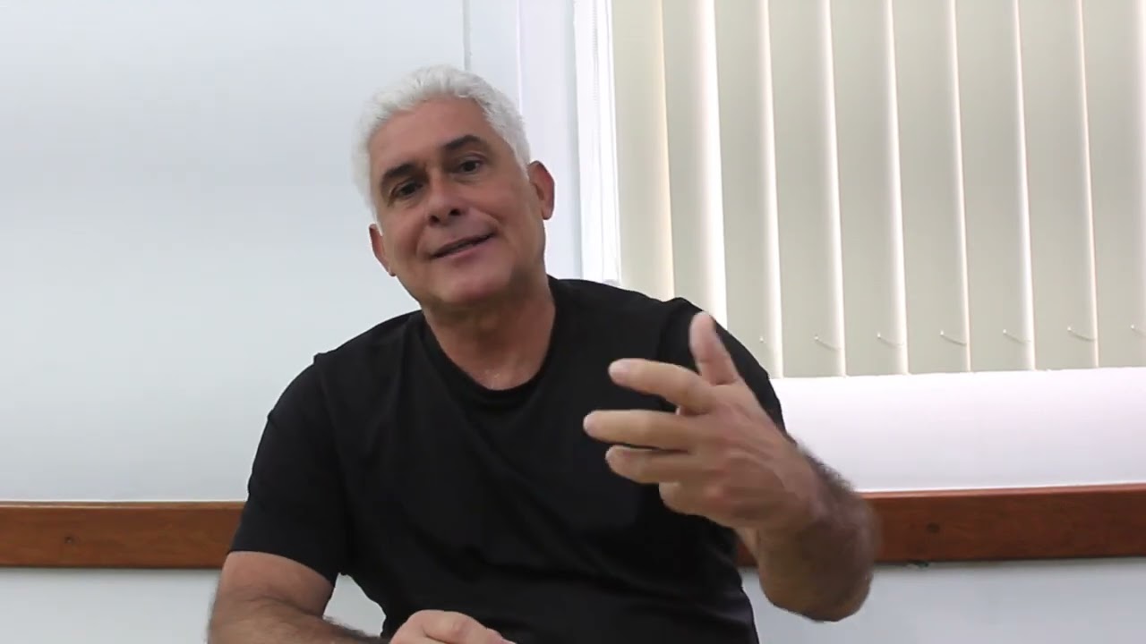 CCS / Economia - Prof. Alexis Dantas