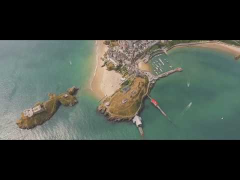 Highlights of Pembrokeshire / Uchafbwyntiau o Sir Benfro