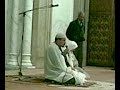 بعد خطبة قصيرة للشيخ عمر القزابري بمسجد الحسن الثاني لإعلان مرأة فرنسية إسلامهاإختارت لنفسها اسم ليلى على يد الشيخ (الشكر للأخ taha منتديات مزامير آل داود)