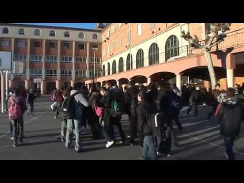 Salesians - En aquest vídeo podeu conèixer el nostre Col·legi.