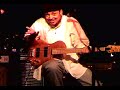 jauqo iii-x playing his signature adler 4 at the detroit bass show