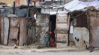 مشاهد من الحياة اليومية في مخيم دير البلح للاجئين الفلسطينيين وسط قطاع غزة