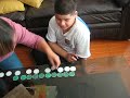 Niño de 8 años desarrollando actividades cognitivas