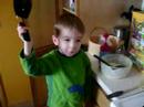 makin pancakes.