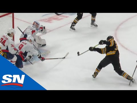 Patrice Bergeron Finishes Off Bruins' Tic-Tac-Toe Play