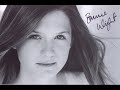 Bonnie Wright espectacular