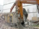 Sesmaria Constru��es - Demoli��o com m�quina parte 3