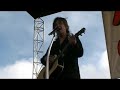 John Rzeznik forgets how to play 
