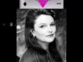 last perfomance in the netherlands of lorraine hunt lieberson. june 2005 
ich habe genug, bach cantate, bwv84, staged by peter sellars
muziekgebouw aan 't ij, amsterdam.
bwv 82    ich habe genug
1. aria b
oboe, violino i/ii, viola, continuo   ich habe genug,
ich habe den heiland, das hoffen der frommen,
auf meine begierigen arme genommen;
ich habe genug!
       ich hab ihn erblickt,
       mein glaube hat jesum ans herze gedr�ckt;
       nun w�nsch ich, noch heute mit freuden
       von hinnen zu scheiden.
2. recitativo b
continuo   ich habe genug.
mein trost ist nur allein,
dass jesus mein und ich sein eigen m�chte sein.
im glauben halt ich ihn,
da seh ich auch mit simeon
die freude jenes lebens schon.
la�t uns mit diesem manne ziehn!
ach! m�chte mich von meines leibes ketten
der herr erretten;
ach! w�re doch mein abschied hier,
mit freuden sagt ich, welt, zu dir:
ich habe genug.
3. aria b
violino i/ii, viola, continuo   schlummert ein, ihr matten augen,
fallet sanft und selig zu!
       welt, ich bleibe nicht mehr hier,
       hab ich doch kein teil an dir,
       das der seele k�nnte taugen.
       hier muss ich das elend bauen,
       aber dort, dort werd ich schauen
       s��en friede, stille ruh.
4. recitativo b
organo   mein gott! wann k�mmt das sch�ne: nun!
da ich im friede fahren werde
und in dem sande k�hler erde
und dort bei dir im scho�e ruhn?
der abschied ist gemacht,
welt, gute nacht!
5. aria b
oboe, violino i/ii, viola, continuo   ich freue mich auf meinen tod,
ach, h�tt er sich schon eingefunden.
       da entkomm ich aller not,
       die mich noch auf der welt gebunden.
half a year later she died
--------------------------------------
go to a npr recording of lorraine singing her husbands music:
http://www.npr.org/templates/story/story.php?storyid=5535314

performance today, july 5, 2006 � mezzo-soprano lorraine hunt lieberson died monday at 52. from a concert performance last may, hunt sings a love song her husband, peter lieberson, wrote for her: 