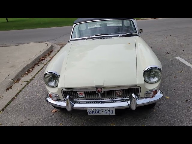 1963 MGB from Florida. Restored, comes with overdrive in third a in Classic Cars in London