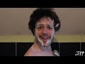 UNE DOUCHE, DU MANQUE ET UN CAHIER (Saison 1 Épisode 23)