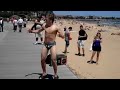 Il danse sur LMFAO &agrave; la plage et assure le spectacle ! 