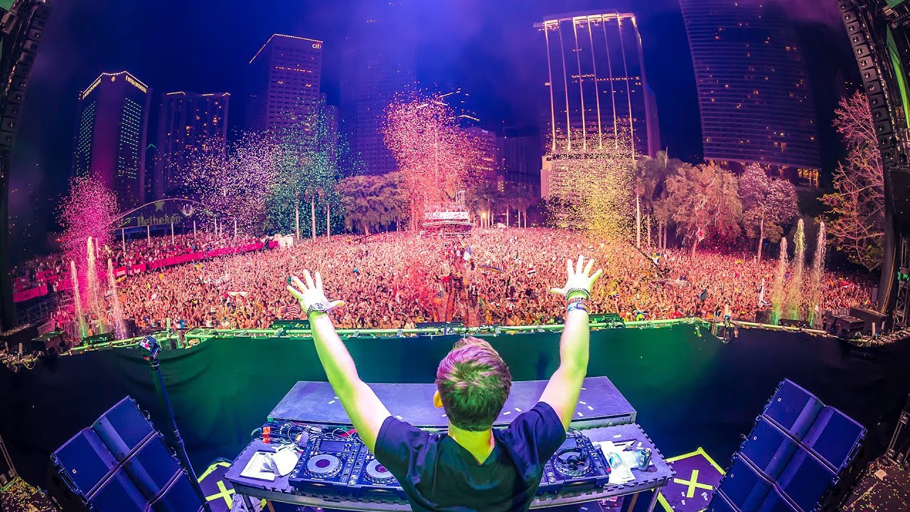 Hardwell - Live @ Ultra Music Festival 2015