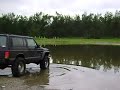 cherokee 4x4 jugando en agua club tampico 4x4