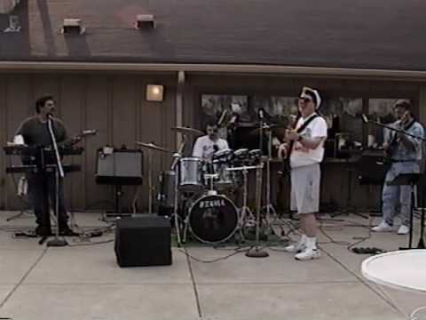 dickeyboyz - Amelda Mikes band performs
