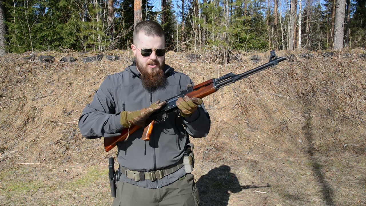 AK-sukuisten kiväärien tyhjentäminen