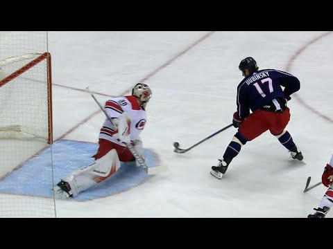 Video: Dubinsky unleashes backhand move to score on Cam Ward
